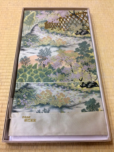 京都「光悦寺」をデザインした山喜織物の紹巴織袋帯をご紹介。 - 着物の展示会 | 御福まつかわやの大呉服祭特設サイト